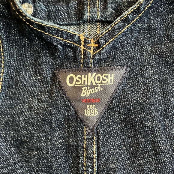 2/$35 OSHKOSH B'gosh Dark Wash Denim Overall Shorts 24 Months Adjustable Straps - Picture 6 of 9